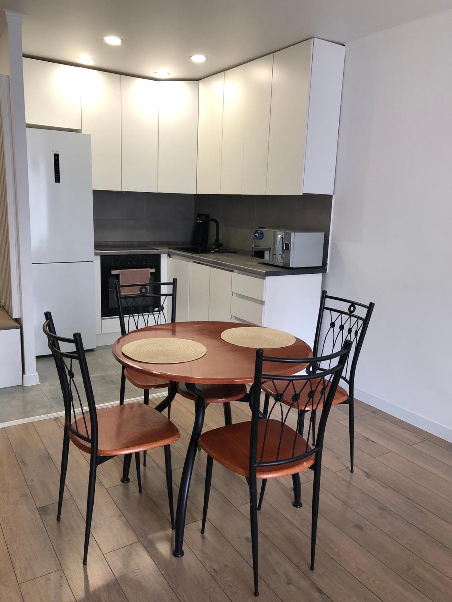 стильная однокомнатная в г.алматы Apartment